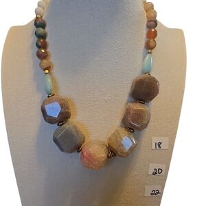 Vintage Pranella 6 large Snakeskin Agate    Necklace